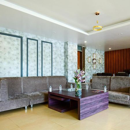 Hotel Lake View Grand Lucknow Zewnętrze zdjęcie