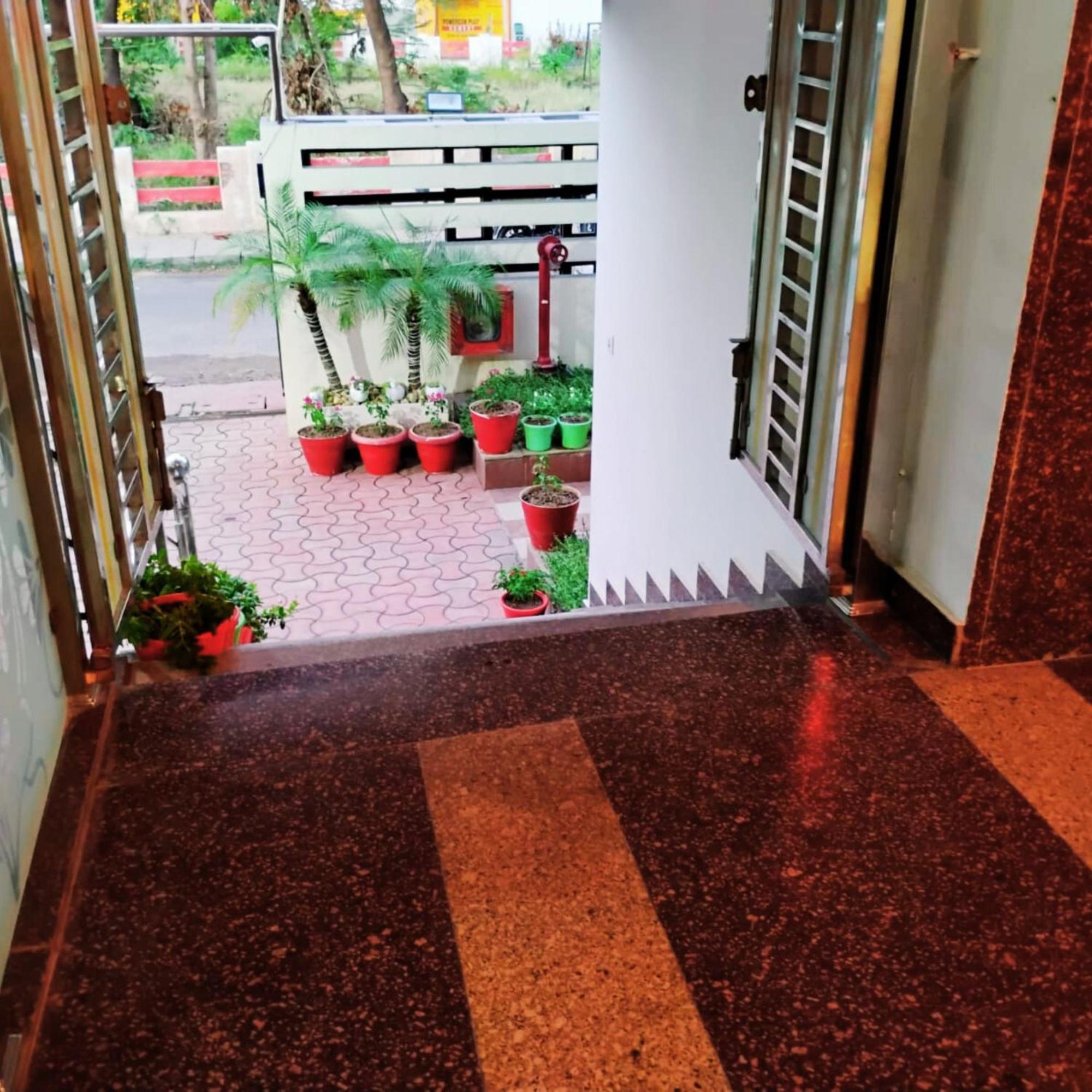 Hotel Lake View Grand Lucknow Zewnętrze zdjęcie