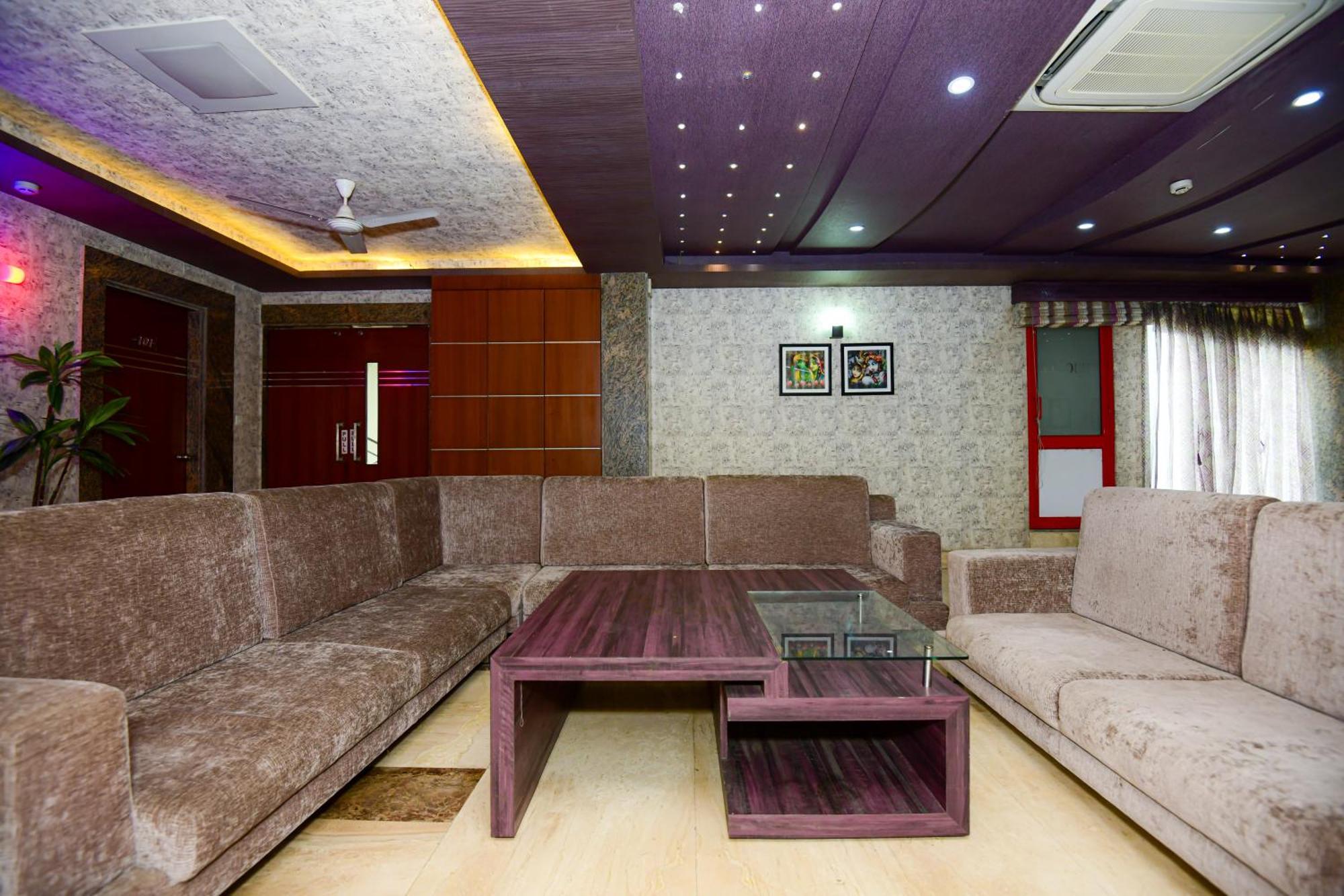 Hotel Lake View Grand Lucknow Zewnętrze zdjęcie