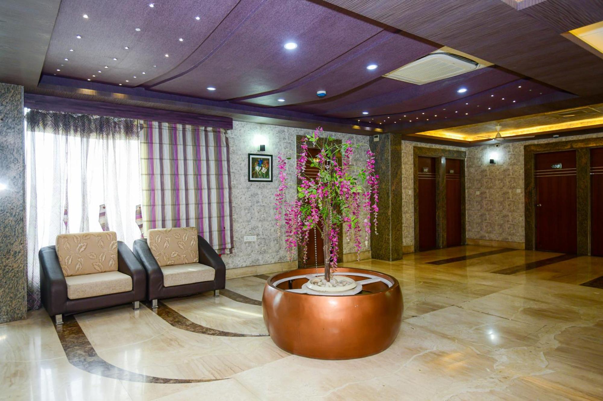 Hotel Lake View Grand Lucknow Zewnętrze zdjęcie